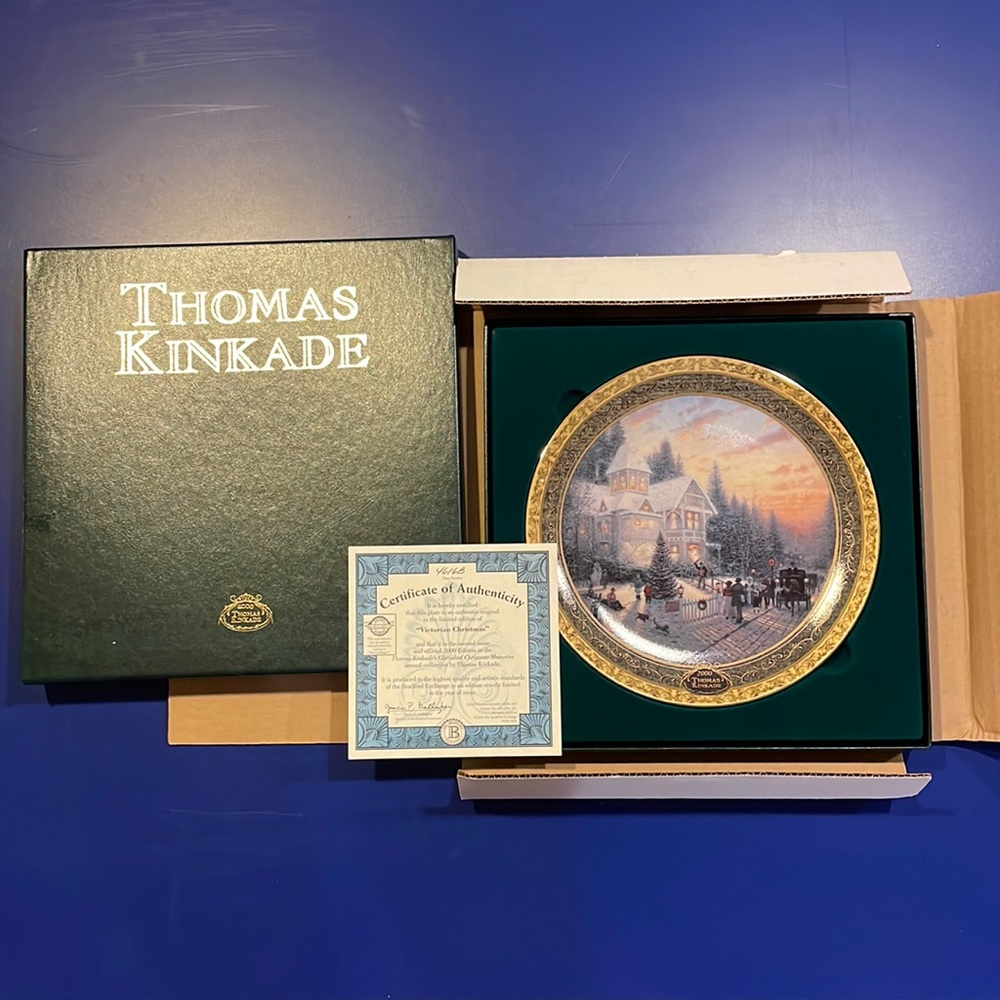 Thomas Kinkade, Authentic, 2000 Victorian Christmas, collectible plate